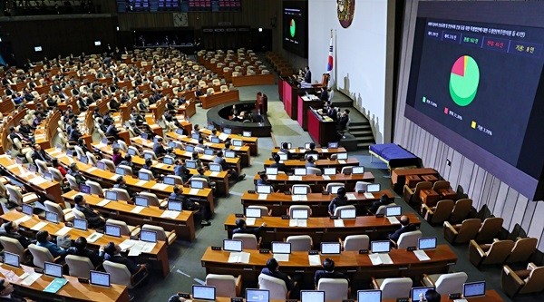 ‘사회적 참사의 진상규명 및 안전사회 건설 등을 위한 특별법(사회적 참사법)’l 24일 본회의를 통과했다.