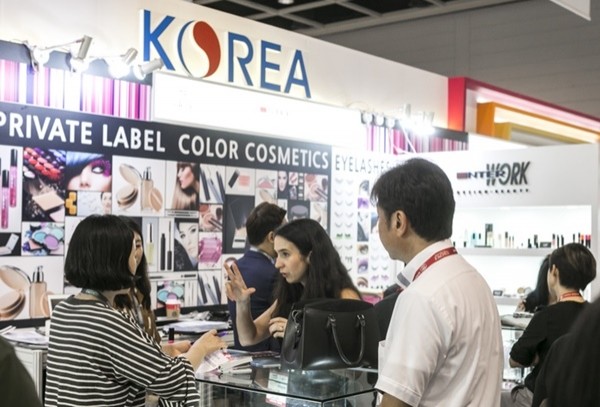 ▲ 홍콩 미용박람회(Cosmoprof Hong Kong 2017)는 세계 3대 미용 전시회로 꼽힌다.