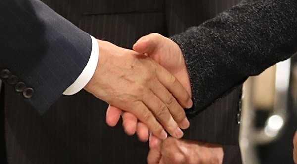 나눔과 배려의 공유(共有)가 새로운 날의 시작이 되어야한다.