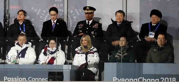 2018평창동계올림픽 폐회식 참석한 문재인 대통령 내외와 이방카 주한미사령관, 김영철 노동당 중앙위원회 부위원장. (newsis)