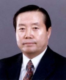 최충웅 언론학 박사