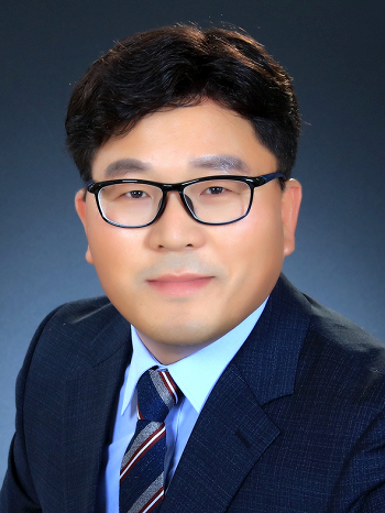 북경대 대학원교우회 초대 회장 정원식 박사